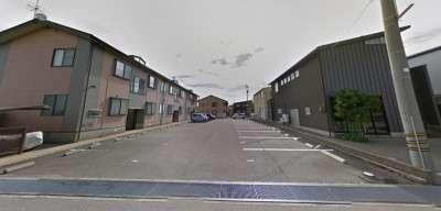 エチュード　駐車場外観